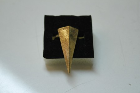 Anillo piramide talla 17 $3.000