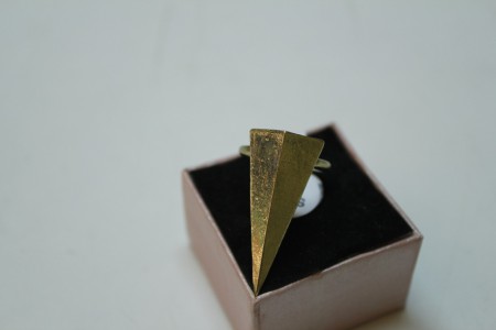 Anillo piramide talla 17 $3.000